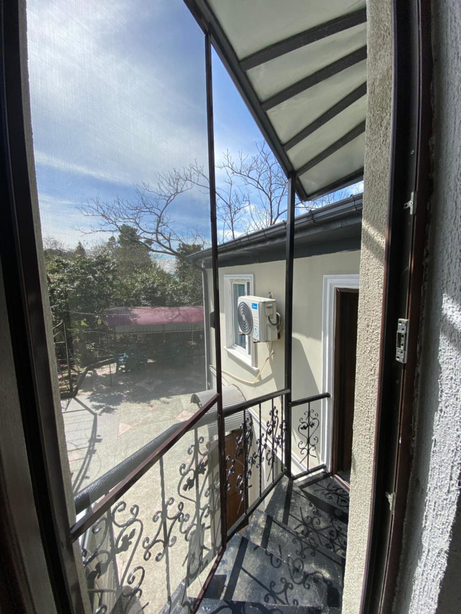 Aparthotel House On Moryakov 55 à Chakvi Chambre photo