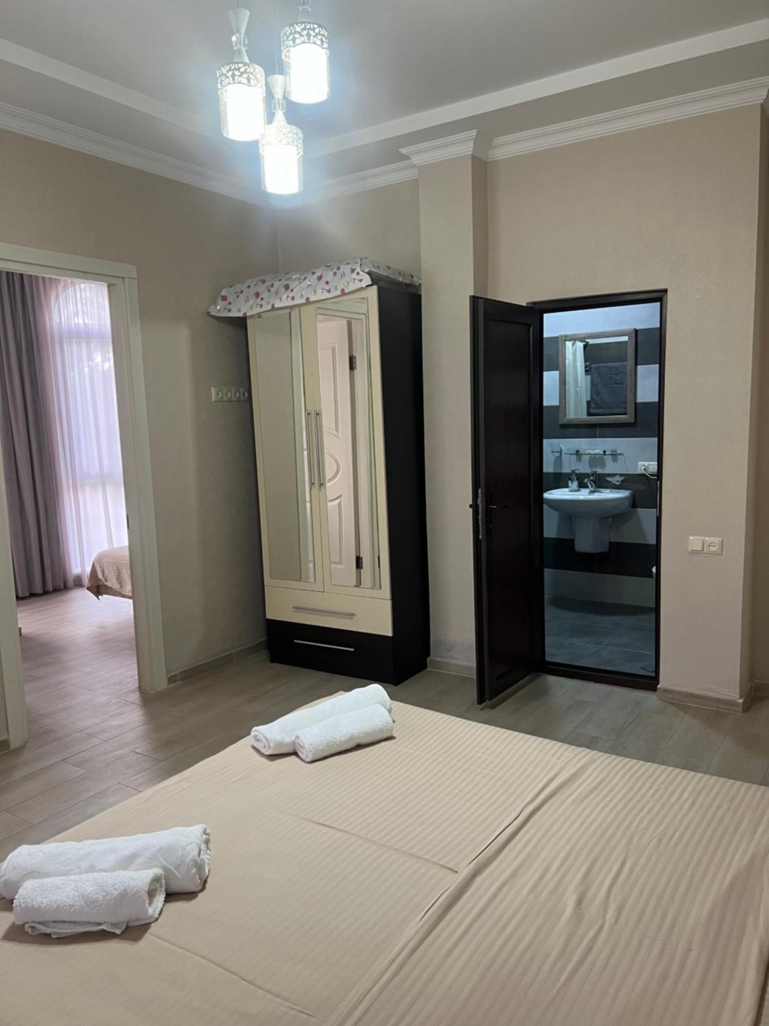 Aparthotel House On Moryakov 55 à Chakvi Extérieur photo